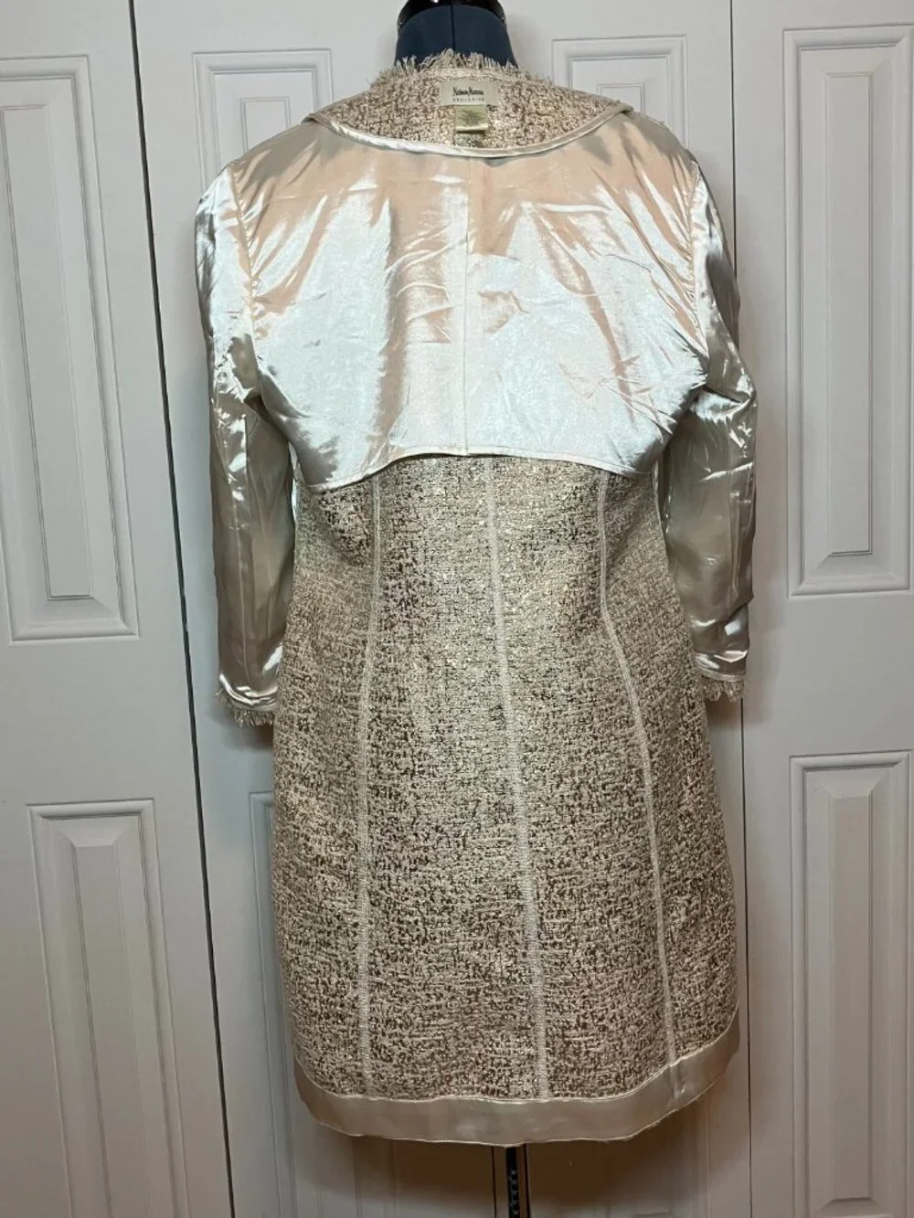 Vintage Neiman Marcus Exclusive Gold and Cream Metallic Tweed Jacket Size L - Picture 2 of 11